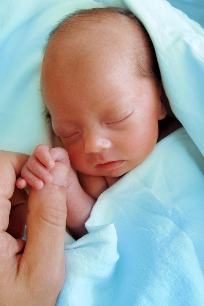 Prematüre Bebeğin Temizliği ve Alt Değişimi